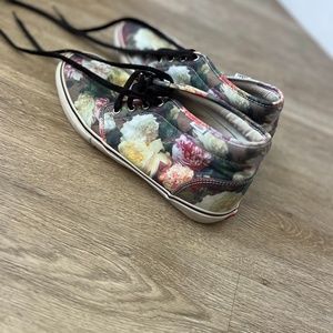 Supreme Vans Power Corruptions Lies PCL Floral Chukka